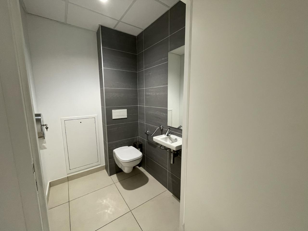Bureau Aix-en-Provence 1053m² Location bureau Aix-en-Provence Bouches-du-Rhône OLBUR2314514 5